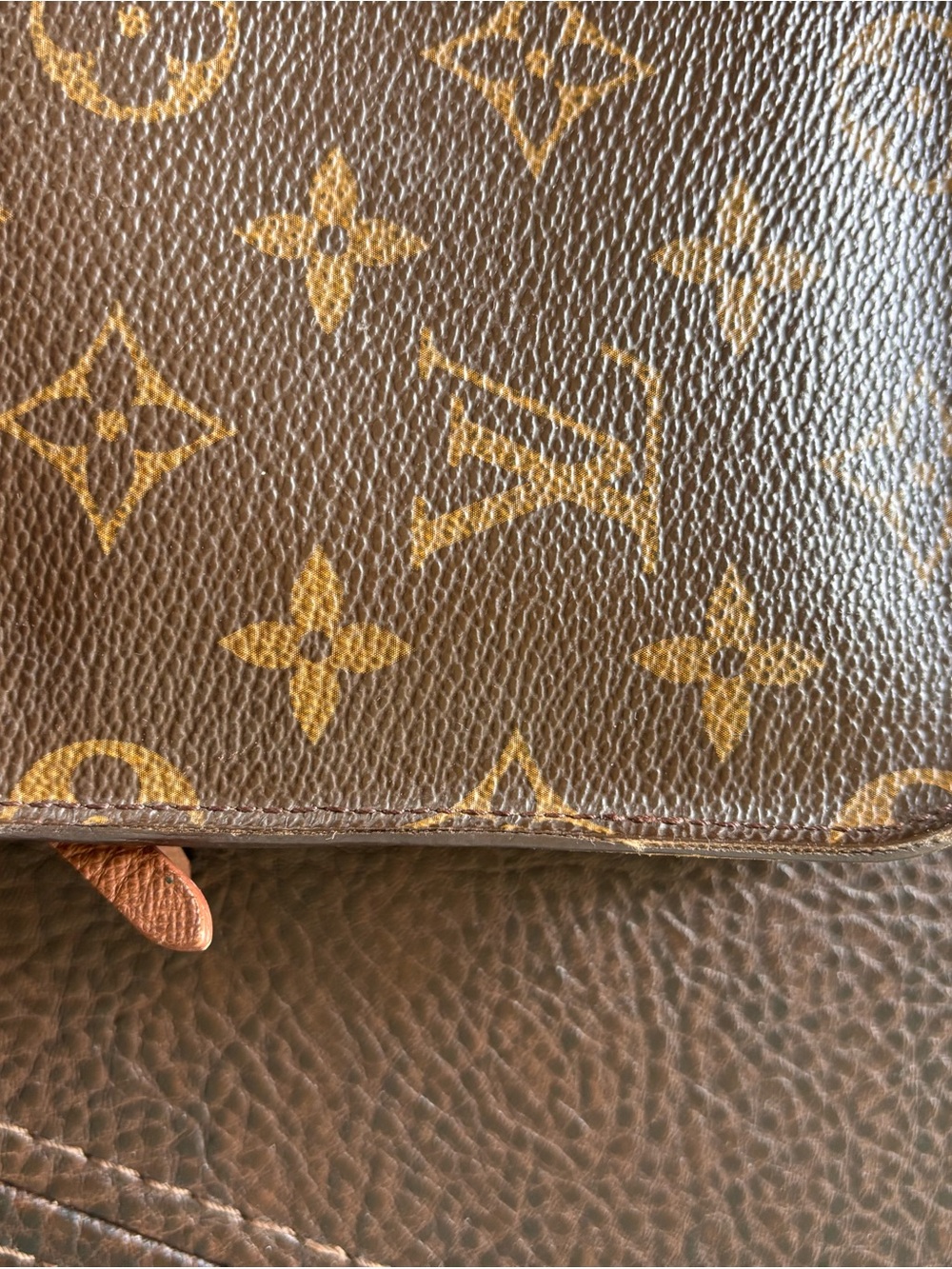 Louis Vuitton Monogram Canvas Brown & Gold Zip Wallet - Picture 15 of 16